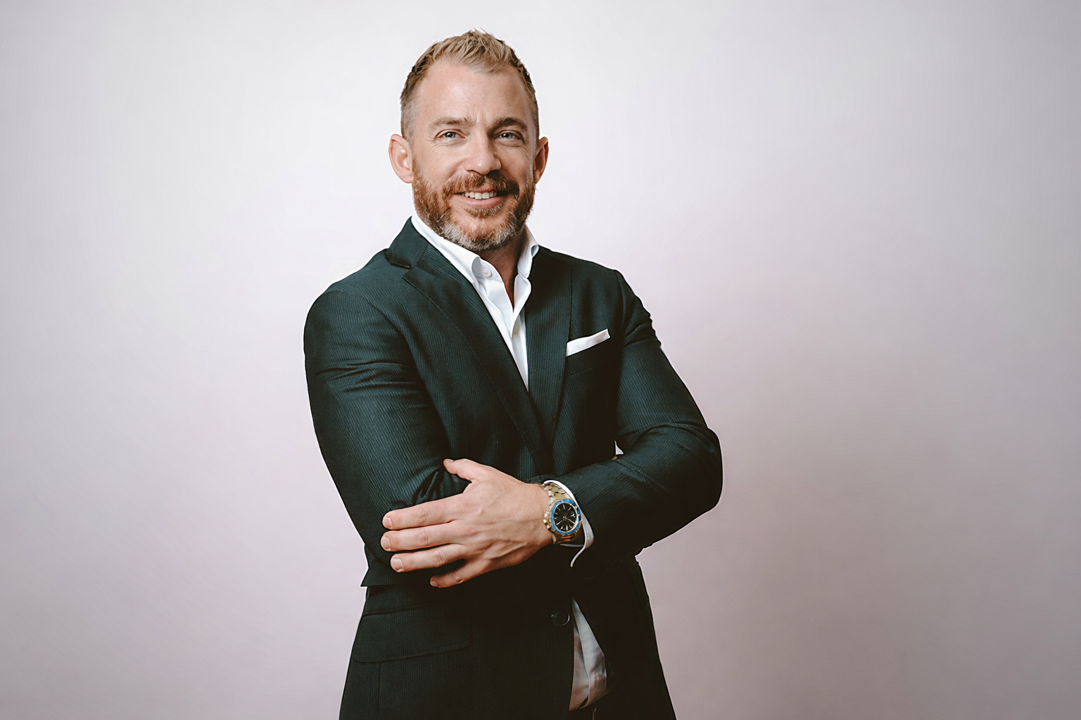 Ross Givens — stock market analysis at Traders Agency